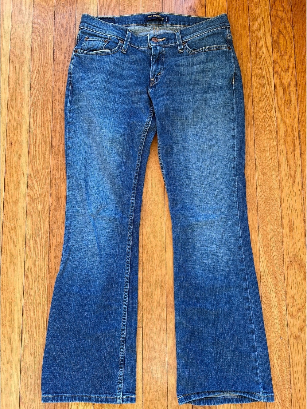 Vintage Y2K Levi's 524 Too Superlow Jeans 9 Junior Medium Wash Low Rise Bootcut